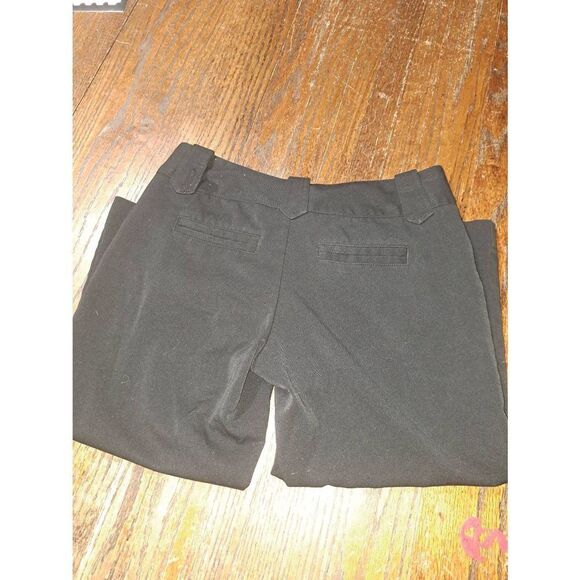 Size 1/2 Maurices Black Flat Front Capri Casual Pants Belt Loops Low Rise - Picture 4 of 4